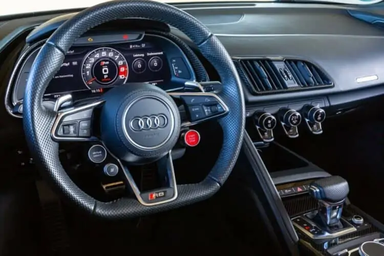 Audi R8 V10 Spyder mieten in Ingolstadt