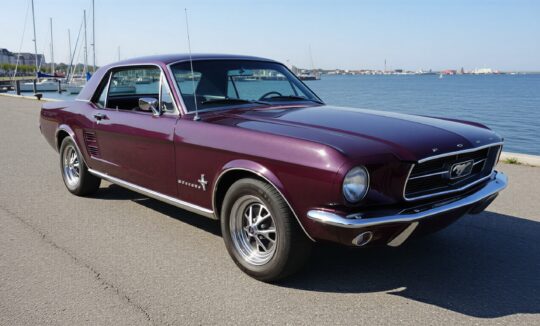 Ford Mustang Oldtimer mieten in Flensburg hero