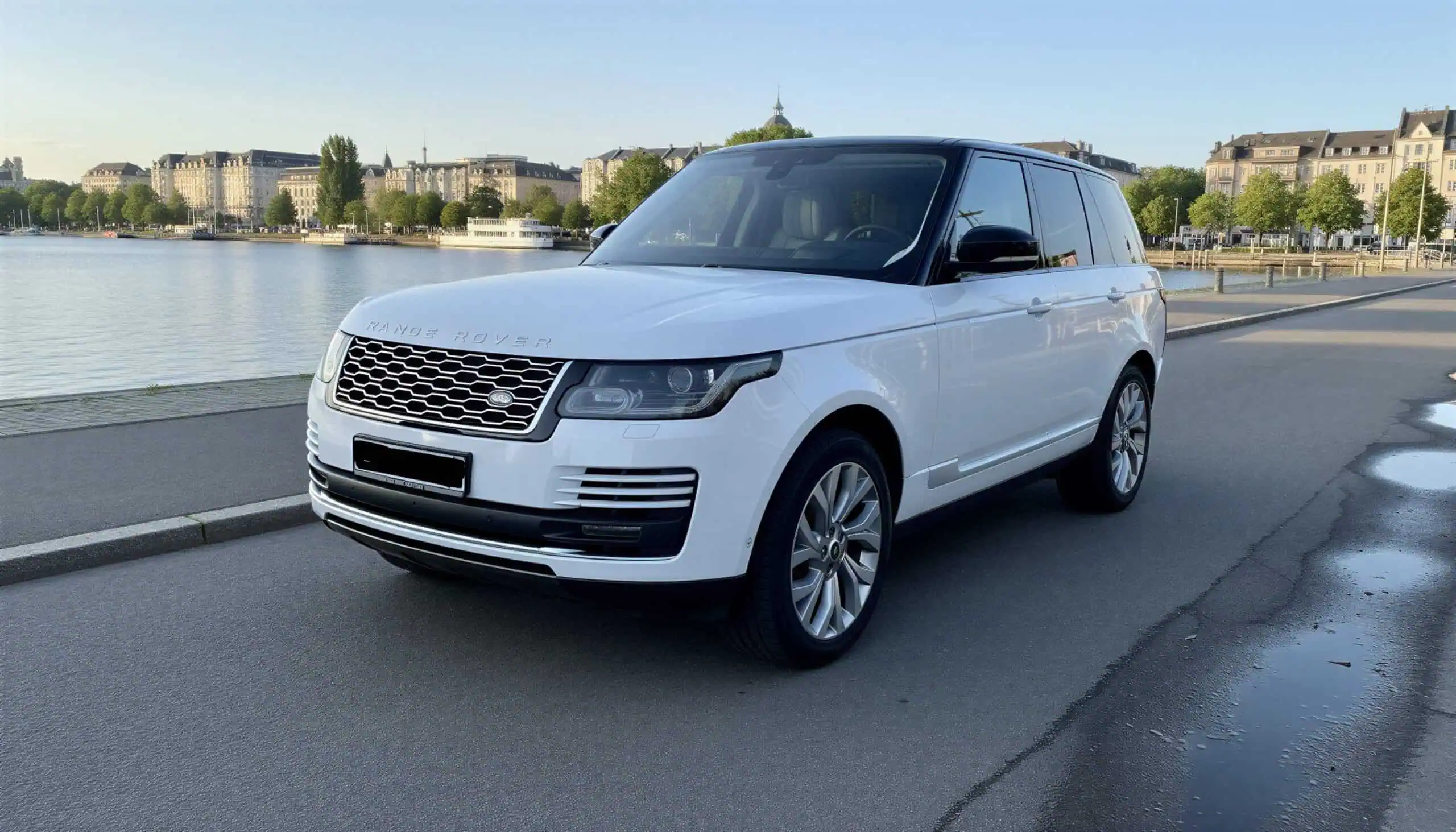 Range Rover Vogue mieten in Hamburg hero