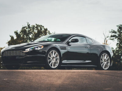 Aston Martin DBS mieten in Magdeburg