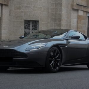 Aston Martin DB11 mieten in Berlin