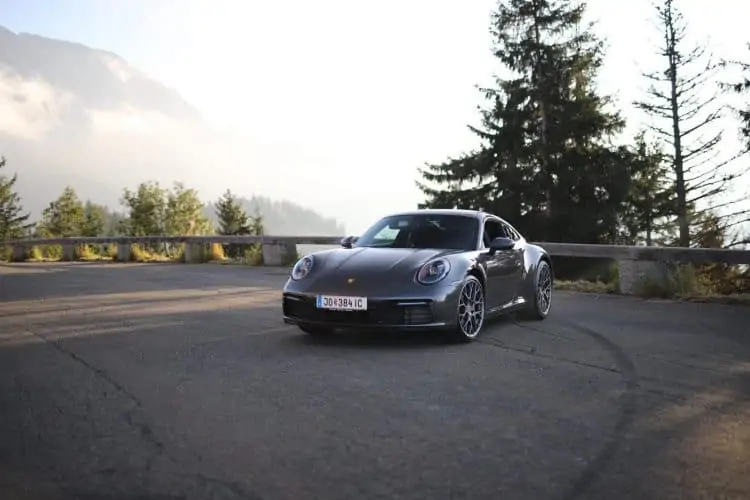 Porsche 911 Carrera 4S mieten in Salzburg