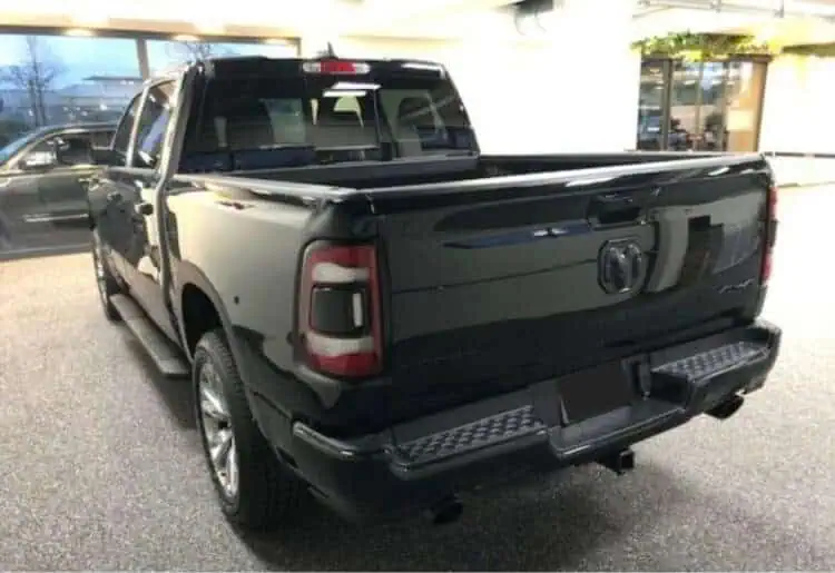 Heckansicht vom Dodge RAM in Frankfurt