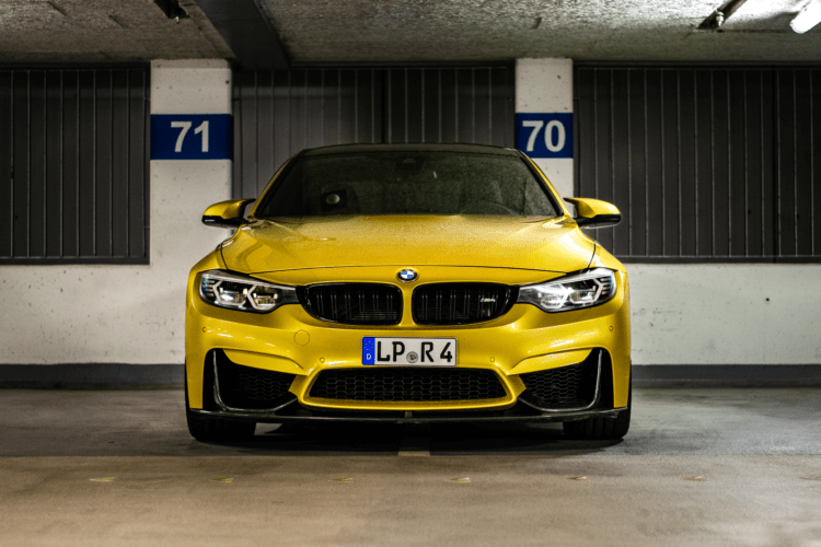 BMW M4 Competition mieten in Bielefeld