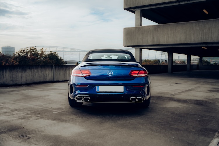 Heckansicht vom Mercedes C63s AMG Cabrio in Stuttgart