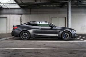 BMW M4 Competition mieten in Frankfurt