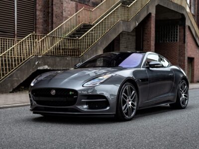 Jaguar F-Type R mieten in Dortmund