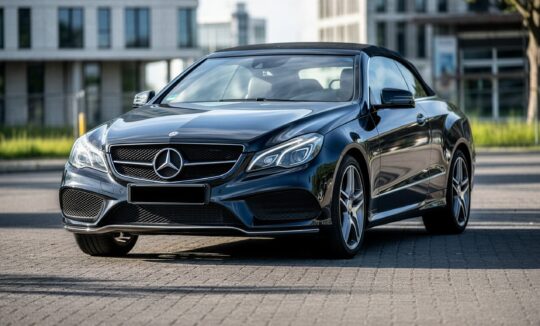 Mercedes E-Klasse Cabriolet mieten in Dortmund hero
