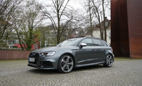 Audi RS3 mieten in Bielefeld