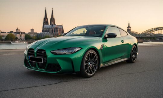 BMW M4 Competition mieten in Köln hero