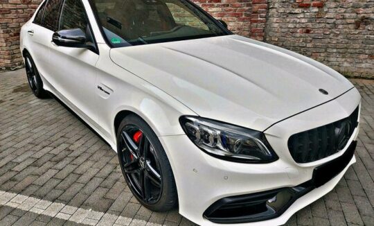 Mercedes-Benz C63S AMG mieten in Dortmund