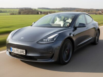 Tesla Model 3 mieten in Kassel hero