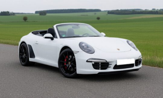 Porsche 911 Carrera Cabrio mieten in Gießen hero