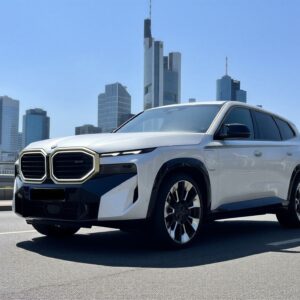 BMW XM mieten in Frankfurt hero