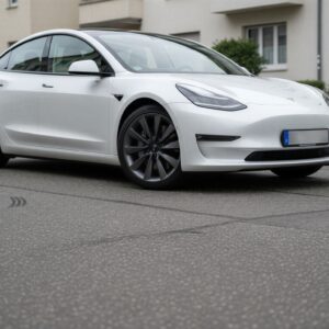 Tesla Model 3 SR Plus mieten in Saarbrücken hero