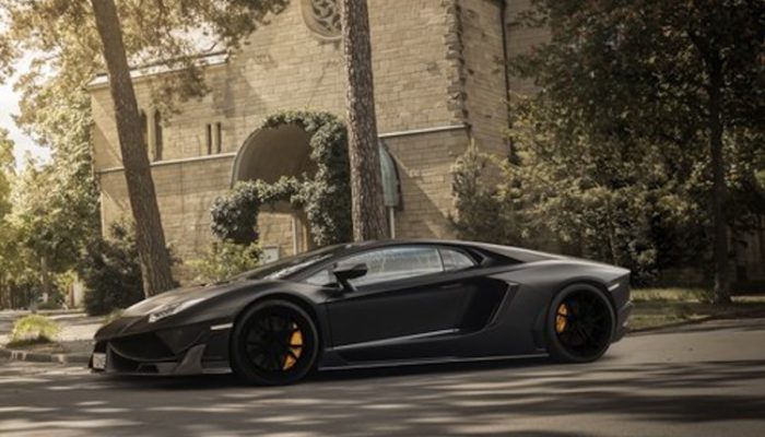 Lamborghini LP-700 Aventador mieten in Berlin