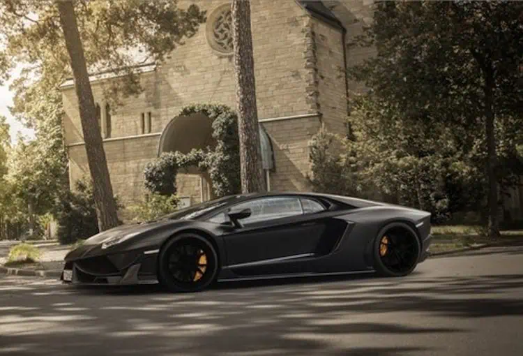 Lamborghini LP-700 Aventador mieten in Berlin