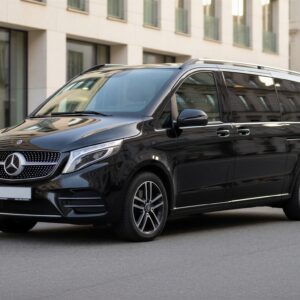 Mercedes V300 Extralong VIP mieten in München hero