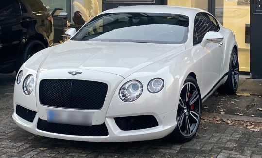 Bentley Continental GT mieten in Dortmund