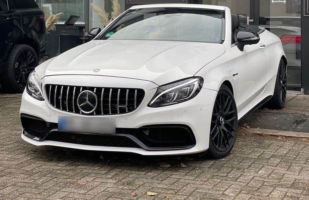 Mercedes-Benz C63 AMG mieten in Dortmund