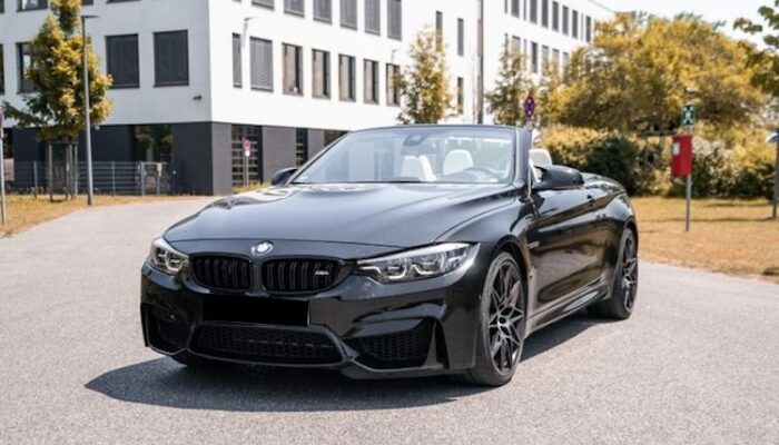 BMW M4 Competition Cabrio mieten in München