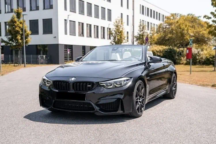 BMW M4 Competition Cabrio mieten in München