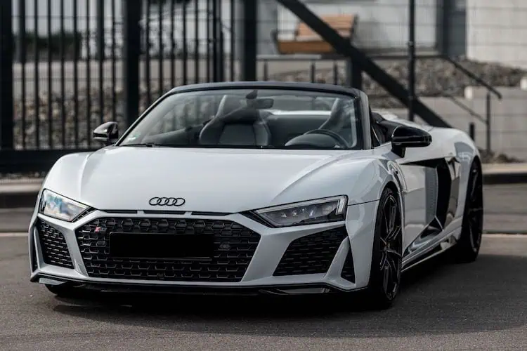 Audi R8 Performance Spyder mieten in Siegen