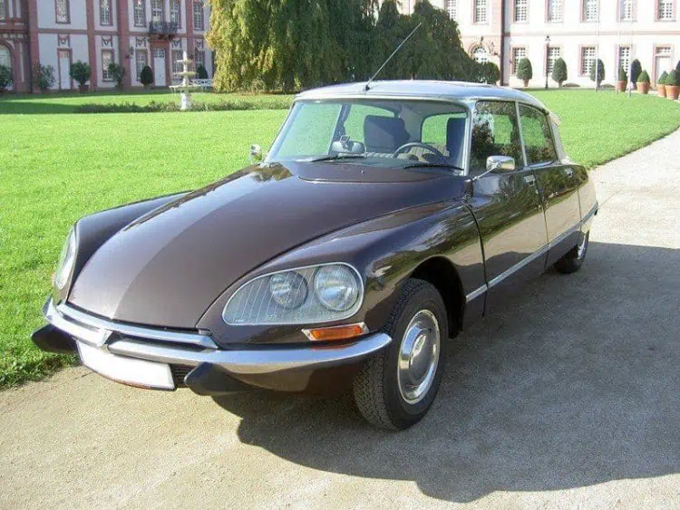 Citroen DS 21 (1973) mieten in Frankfurt