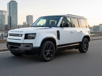 Land Rover Defender mieten in Frankfurt hero