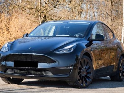 Tesla Model Y Performance mieten in München