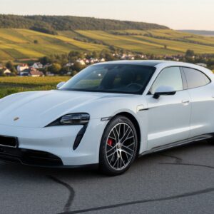 Porsche Taycan 4S mieten in Würzburg hero