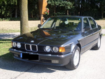 BMW E32 730i Oldtimer mieten in München