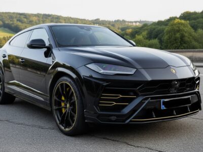 Lamborghini Urus mieten in Kassel hero
