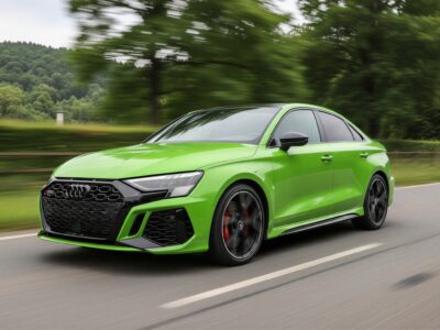 Audi RS3 Limousine mieten in Kassel hero