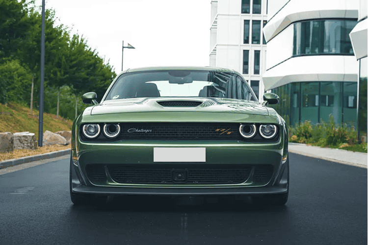 Front Dodge Challenger Shaker in Frankfurt