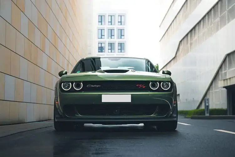 Frontansicht Dodge Challenger Shaker in Frankfurt