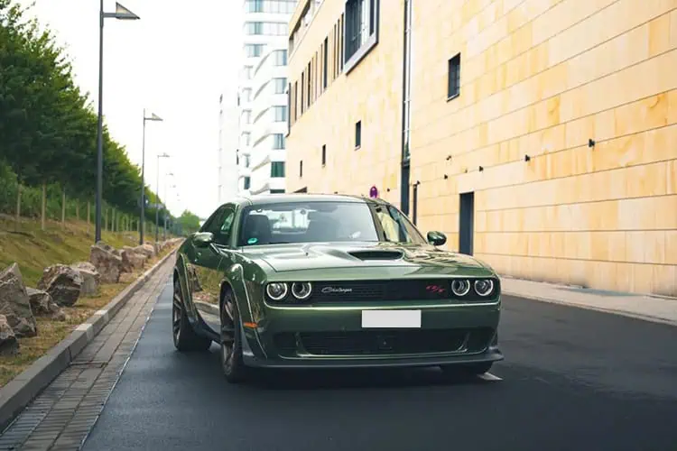 Seitlich Dodge Challenger Shaker in Frankfurt