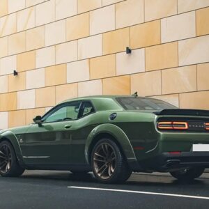 Dodge Challenger Shaker in Frankfurt von hinten