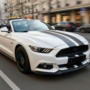 Ford Mustang GT Cabrio mieten in Düsseldorf hero