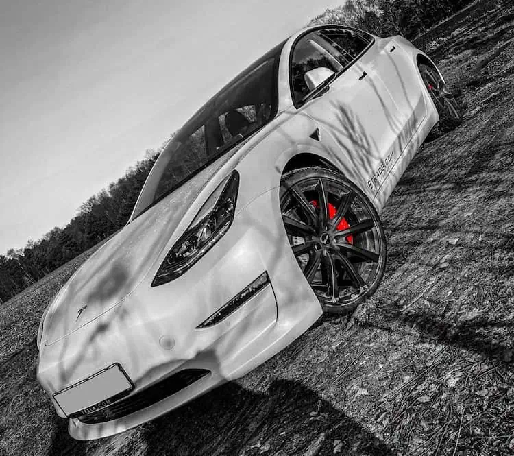 Tesla Model 3 mieten in Stukenbrock