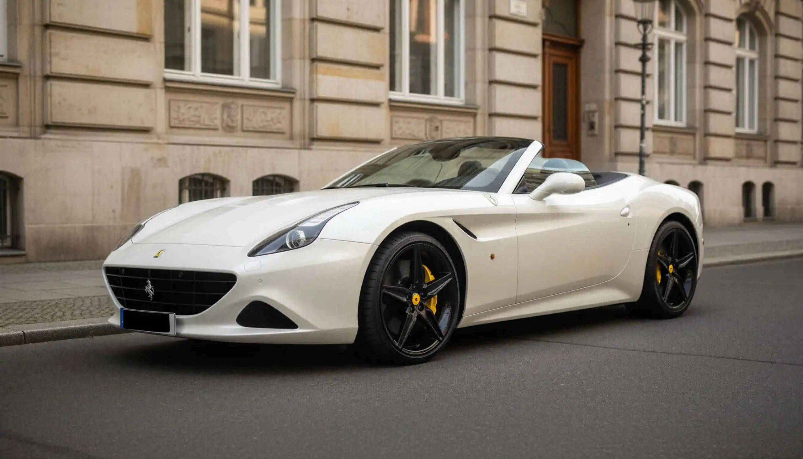Ferrari California T mieten in Berlin hero