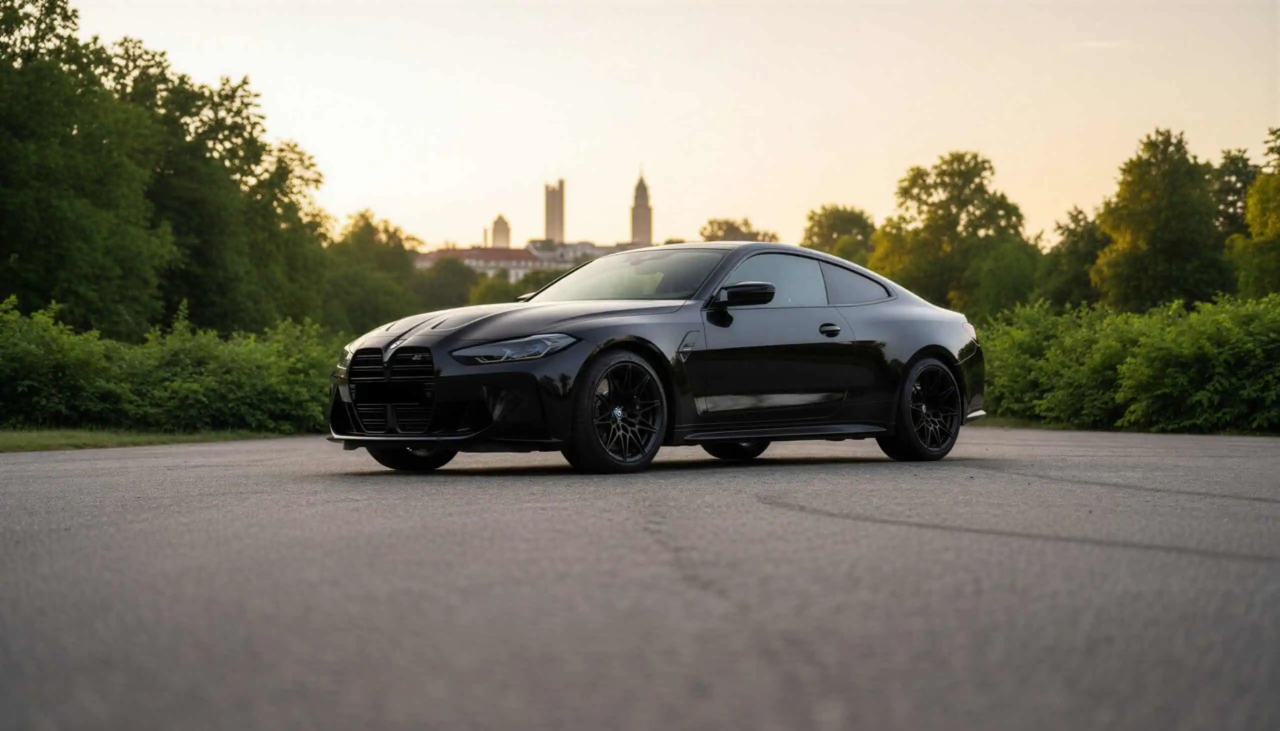 BMW M4 Competition LCI mieten in München hero