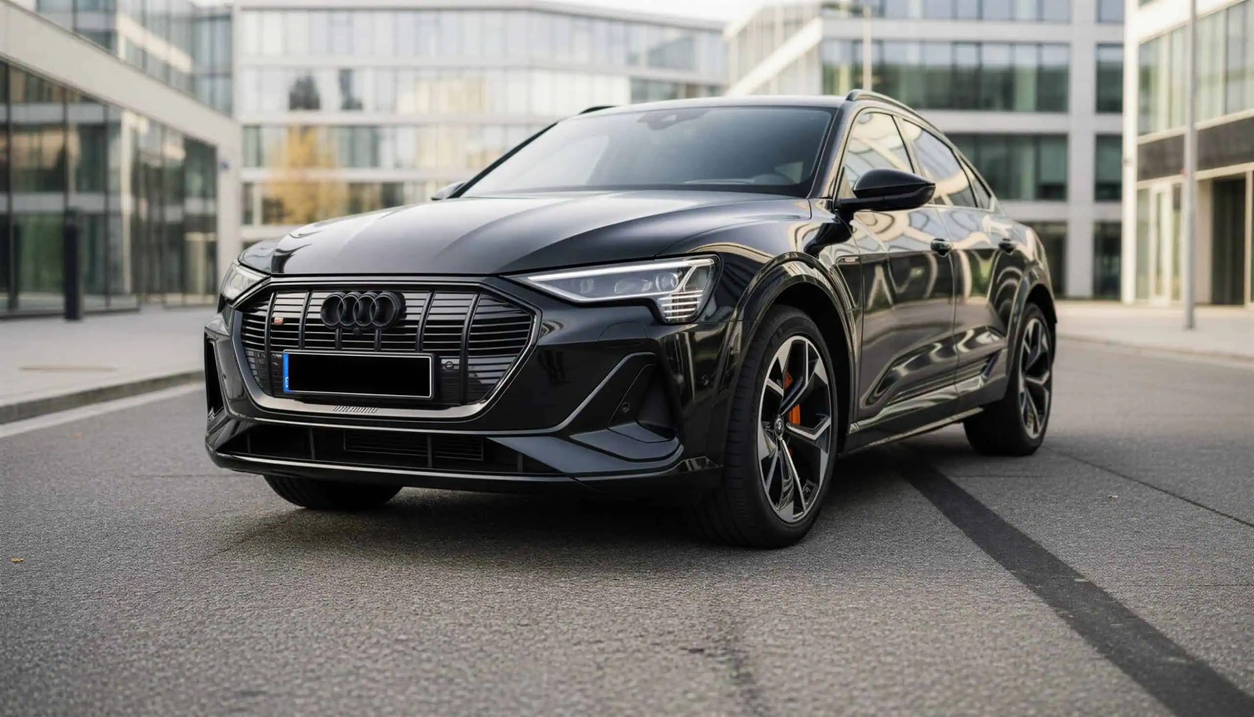 Audi e-tron Langzeitmiete hero