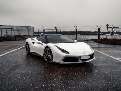 Ferrari 488 GTB mieten in Baden-Baden