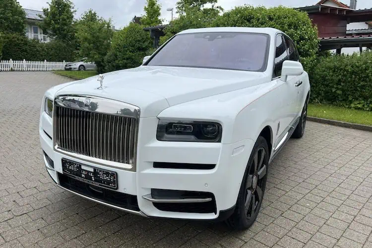 Rolls Royce Cullinan mieten in München