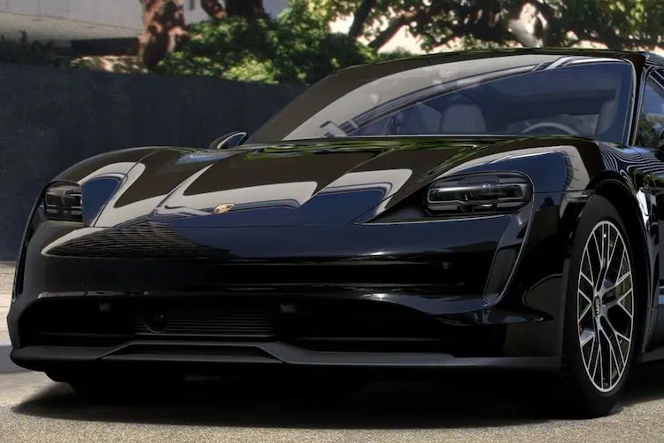 Porsche Taycan 4S mieten in Frankfurt