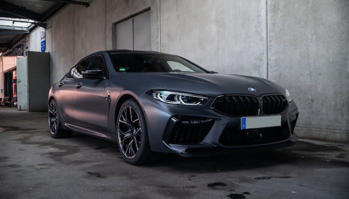 BMW M8 Competition Gran Coupe mieten in Frankfurt