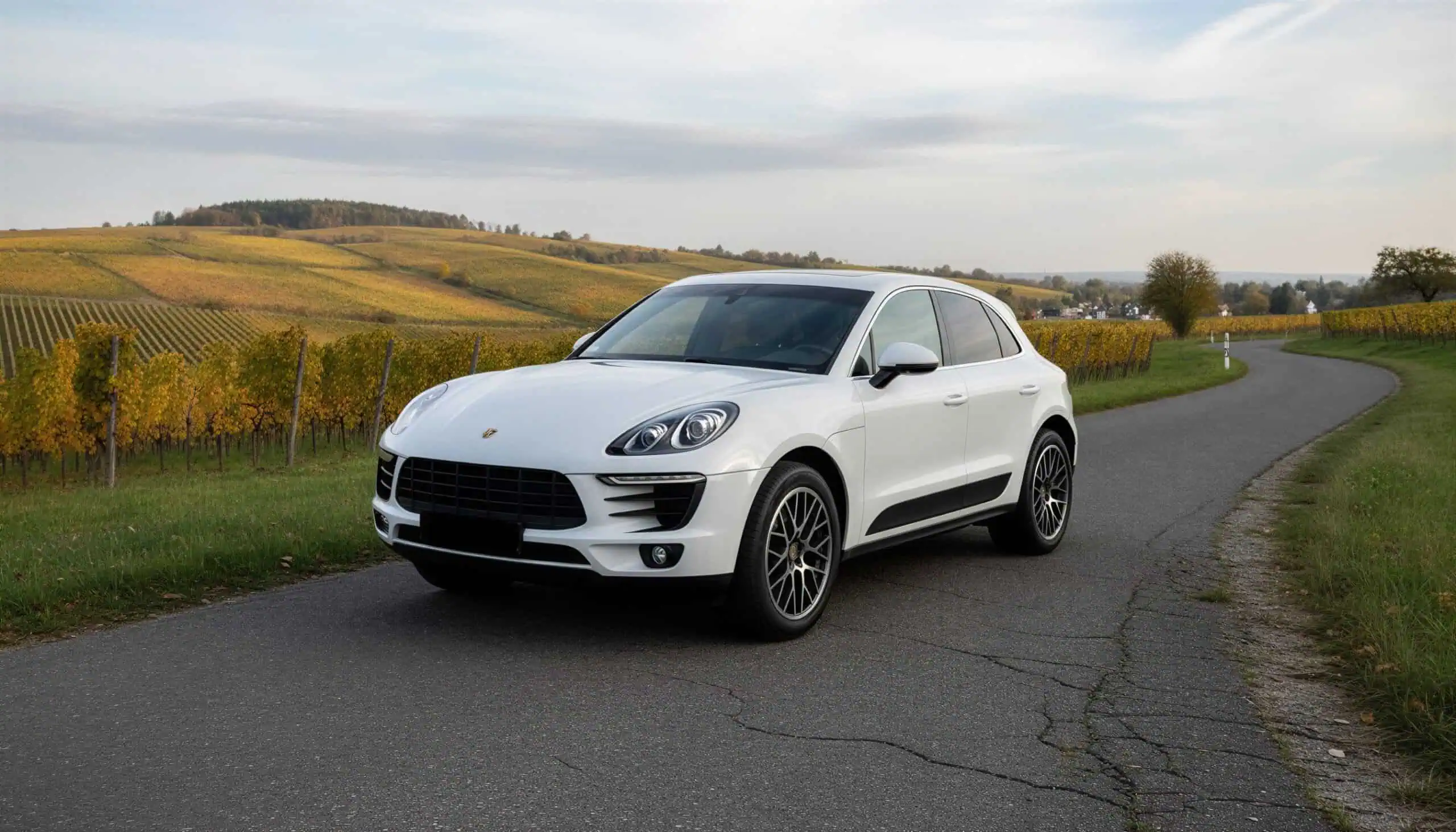 Porsche Macan mieten bei Trier hero
