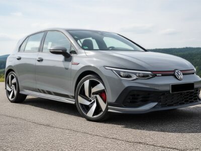 Golf 8 GTI mieten in Freiburg hero