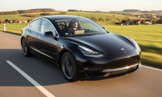 Tesla Model 3 Performance mieten in Paderborn hero